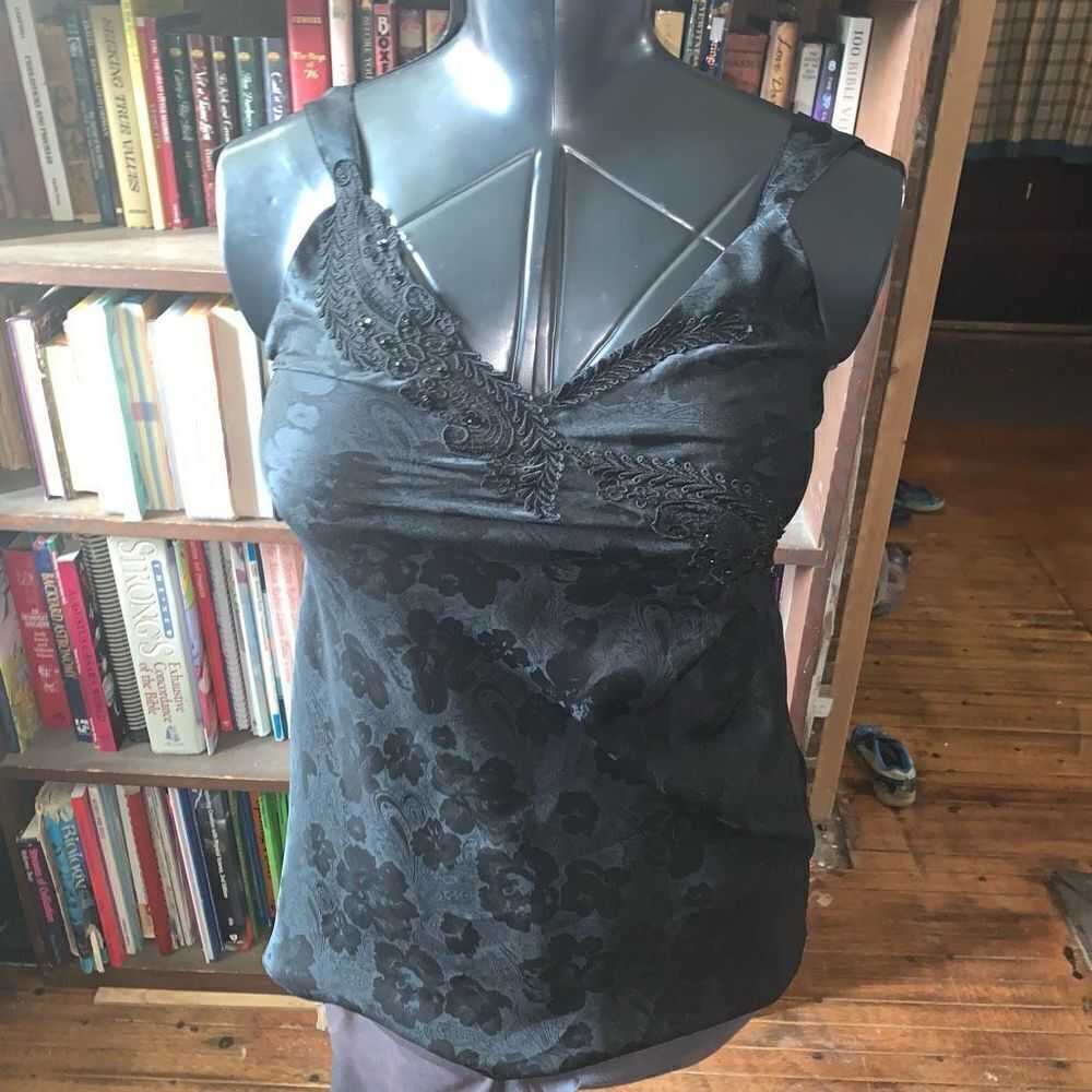 Victoria’s Secret vintage gold label P embroidered lace nighty